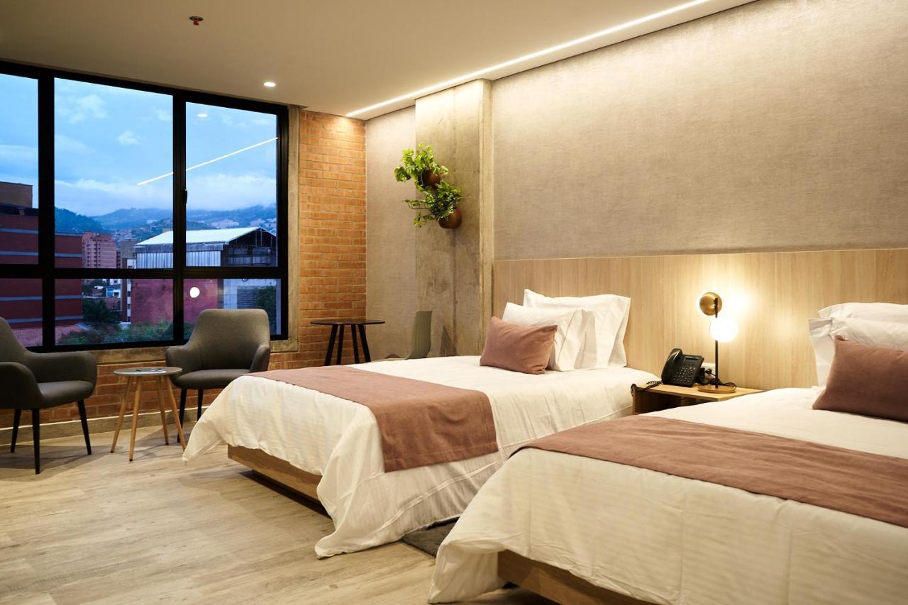 Eutopiq Hotel 메딜린 외부 사진
