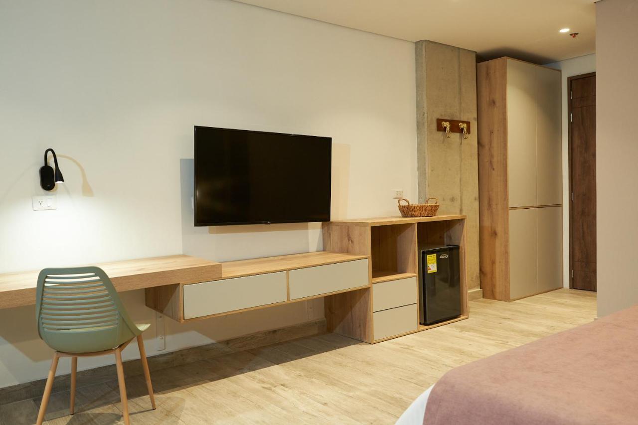 Eutopiq Hotel 메딜린 외부 사진