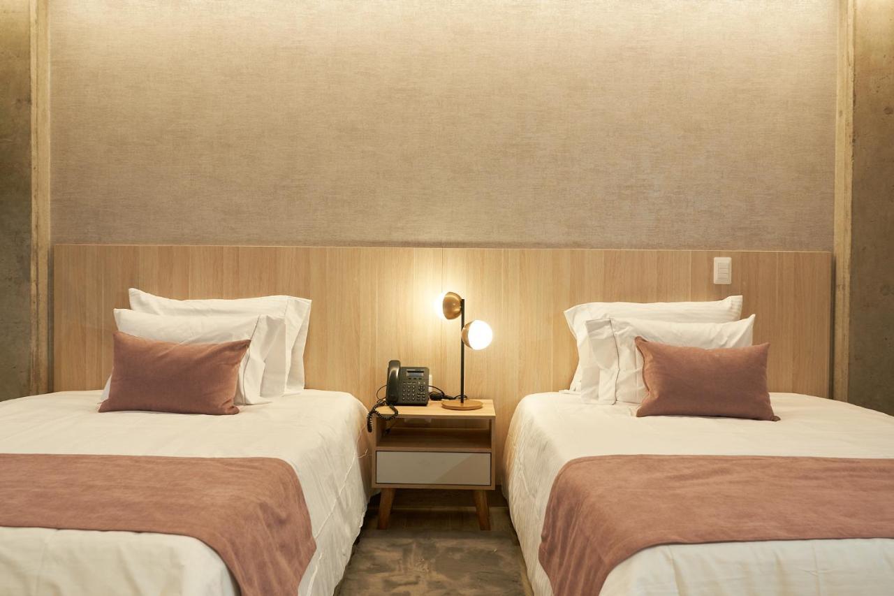 Eutopiq Hotel 메딜린 외부 사진