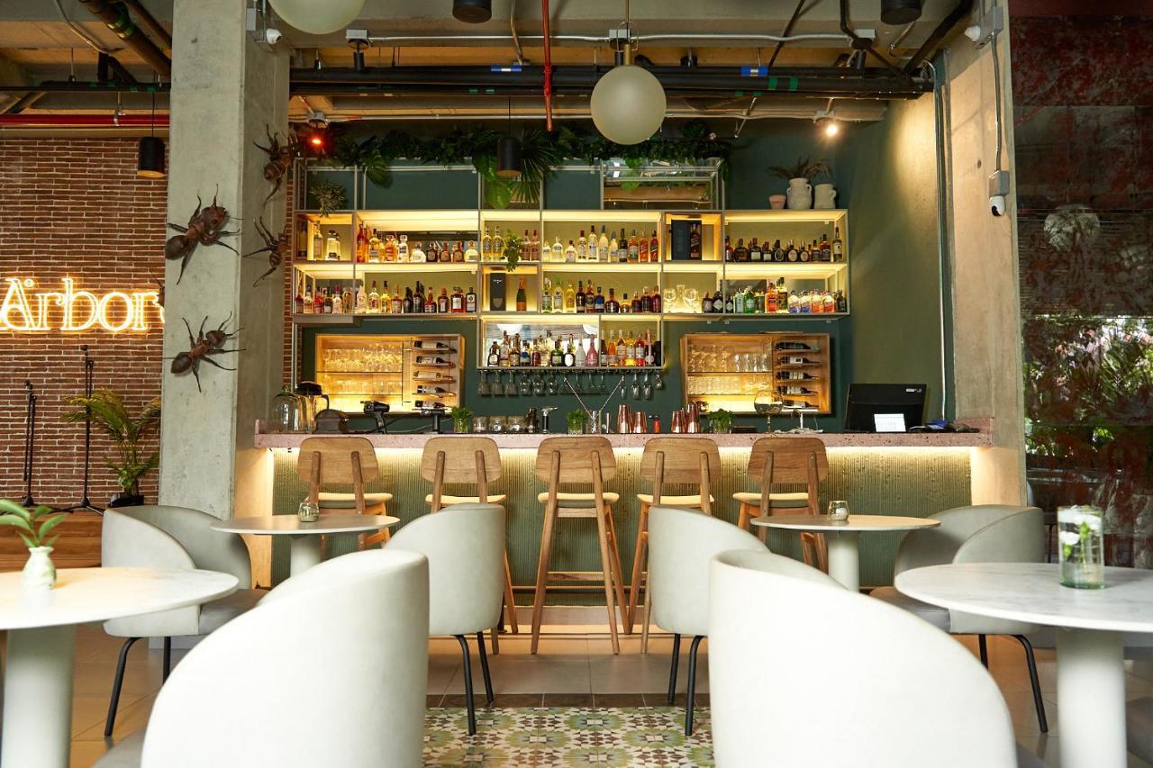 Eutopiq Hotel 메딜린 외부 사진