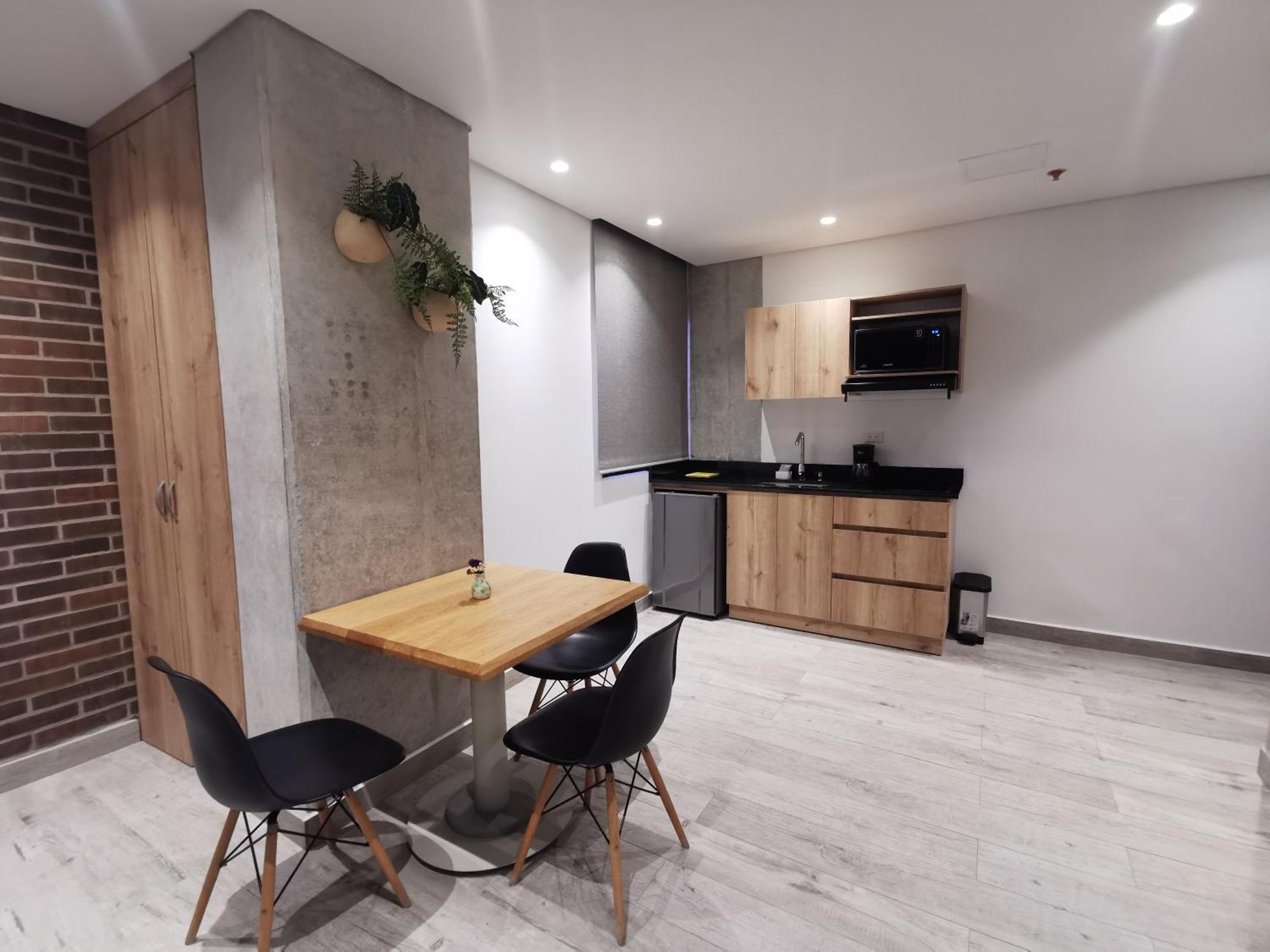 Eutopiq Hotel 메딜린 외부 사진