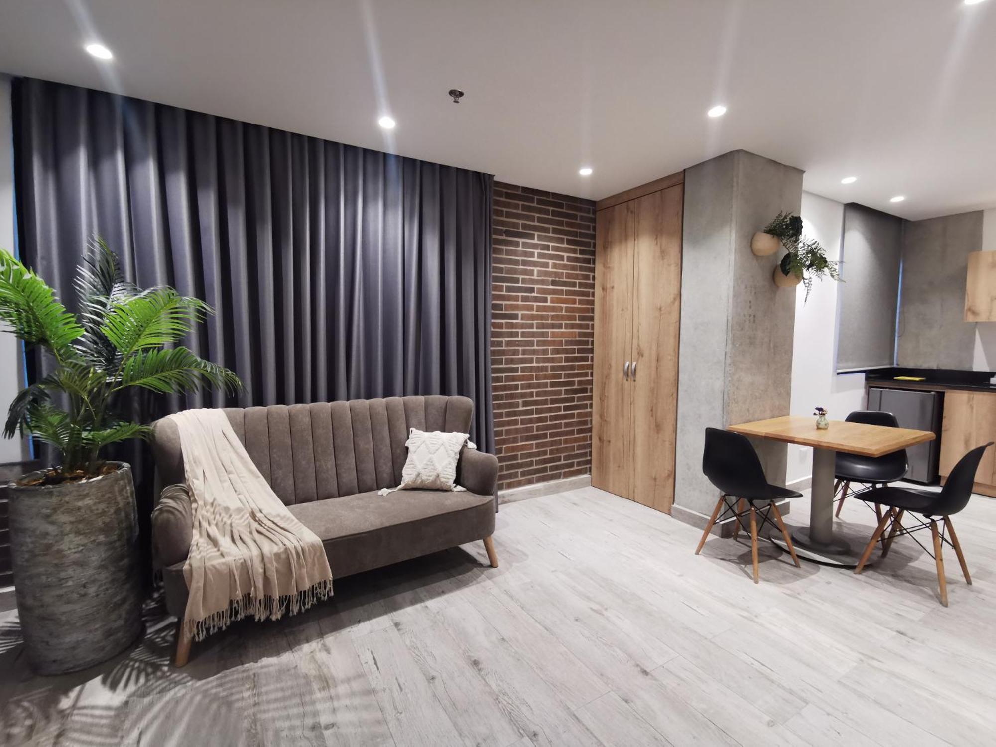 Eutopiq Hotel 메딜린 외부 사진
